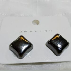 Nur-e-Niqab Hijab Magnet Diamond shape luxury no-snag pin